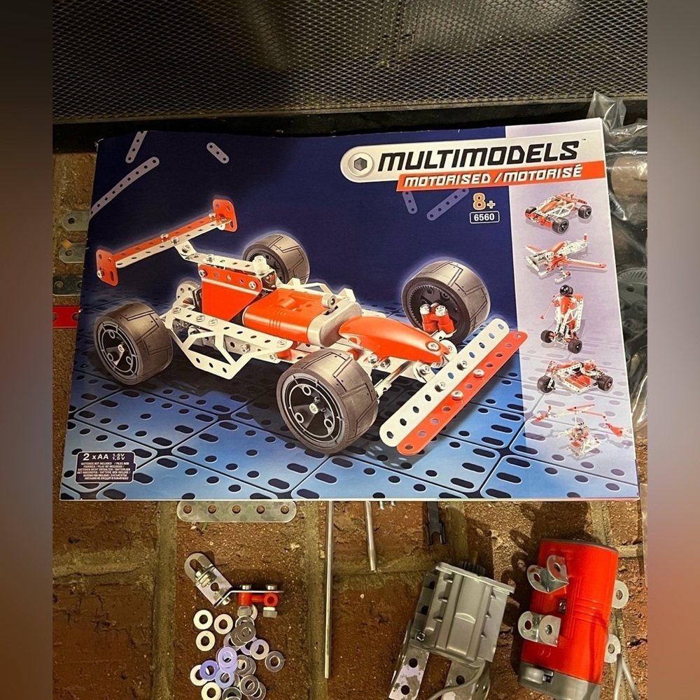 Erector Building Set - Picture 5 of 6